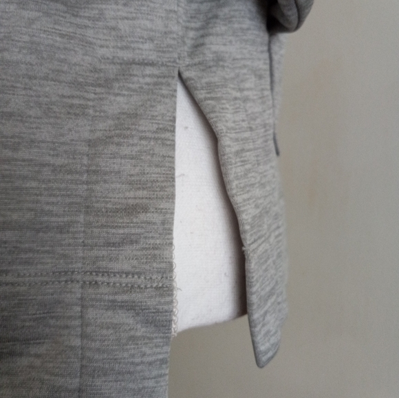 Hooded Sweater Adidas gray color Size LG 14 $22 - Picture 12 of 14